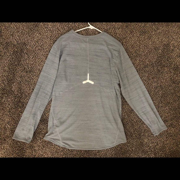 Nike Dry-Fit Long sleeve - Picture 2 of 3